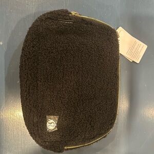 NWT LULU LEMON black fleece Belt bag